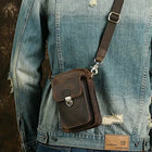 Riñonera Deportiva de Cuero Genuino - Bolso Mensajero Vertical para Hombre, Portátil y Elegante