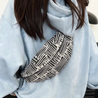 Riñonera Deportiva Mujer con Estampado Geométrico - Bolsa Pechera Urbana