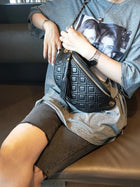 Riñonera de Cuero para Mujer - Bolso de Piel de Vestir Elegante