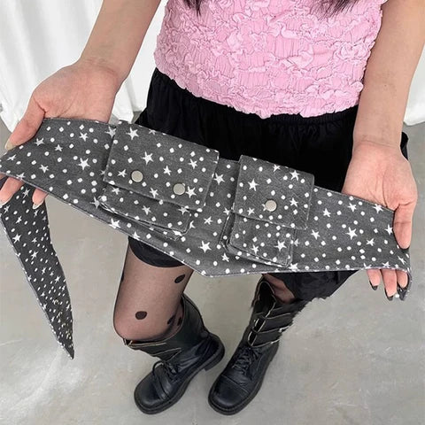 Riñonera Deportiva Elegante con Lunares - Ligera y Versátil