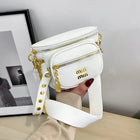 Riñonera Deportiva para Mujer: Bolsa de Cintura de Cuero Sintético con Apliques de Letras, Tachuelas y Cadena