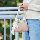 Riñonera de Moda para Mujer 2024 - Bolso Bandolera Texturizado Elegante y Casual