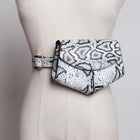 Riñonera Deportiva Elegante con Estampado de Serpiente - Bolsa de Cintura Pequeña para Mujer