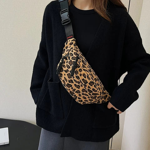 Riñonera Deportiva Mujer 2024 - Estampado Leopardo, Bandolera para Móvil y Accesorios