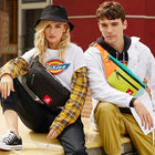 Riñonera Deportiva Unisex de Nylon - Bolsa de Cintura Moderna y Versátil