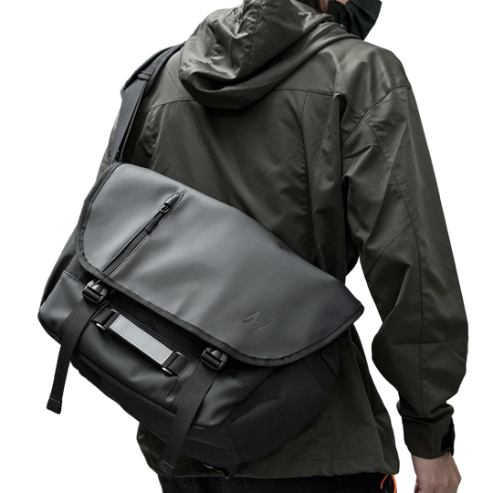 Riñonera Deportiva Impermeable para Hombre - Color Negro